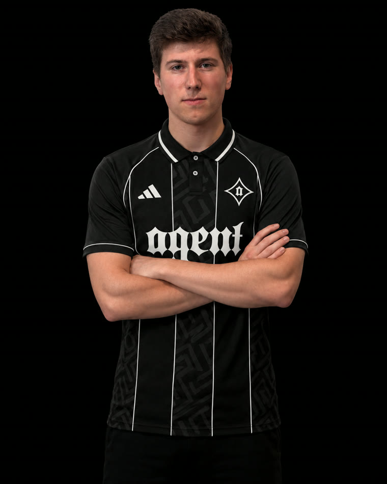 nosraC, Counter-Strike player on Agent’s roster, in an Agent jersey